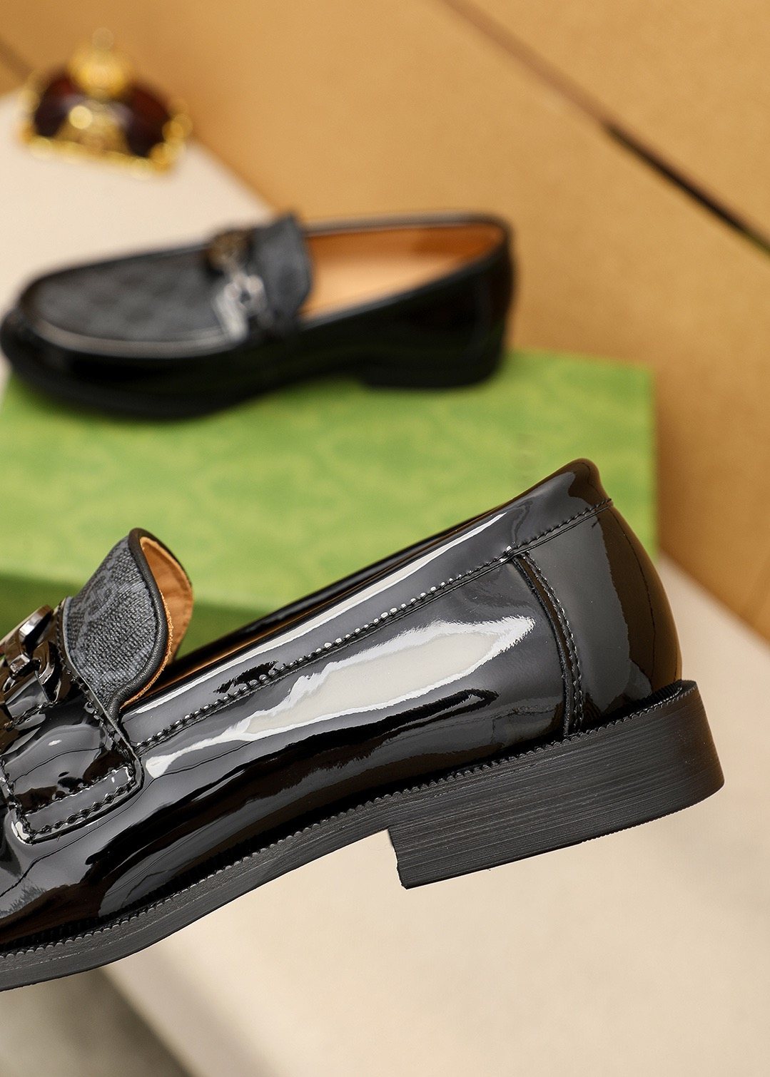 Gucci Black and Gray Metal Bit Loafers — detail