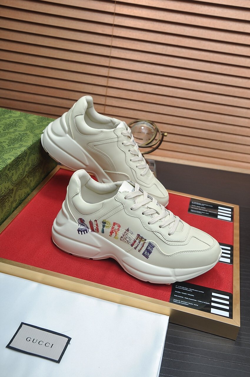 GUCCI Multicolor Lettering Chunky Sneakers — front